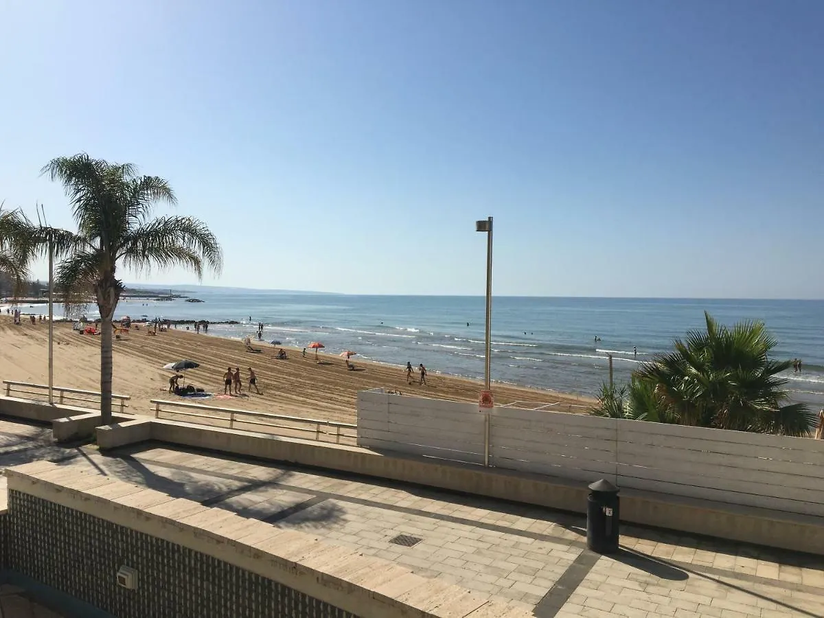 Bed and Breakfast L'Onda Marina di Ragusa