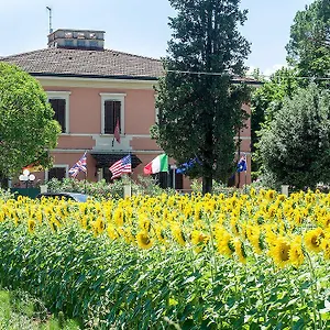 https://hotel-villa-maya.it-tuscanyhotel.com